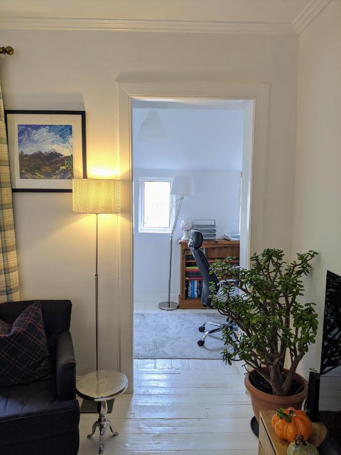 Apartment Spacious Stylish Flat With Log Burner